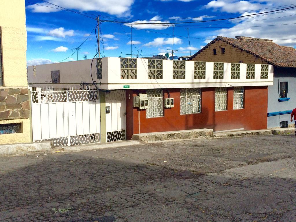 Casa Ceasars Historic Quito Hotel Exterior photo
